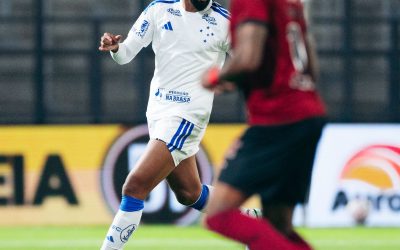 1 de 6 Bolas paradas e recomposições débeis tiram Cruzeiro da zona da Libertadores