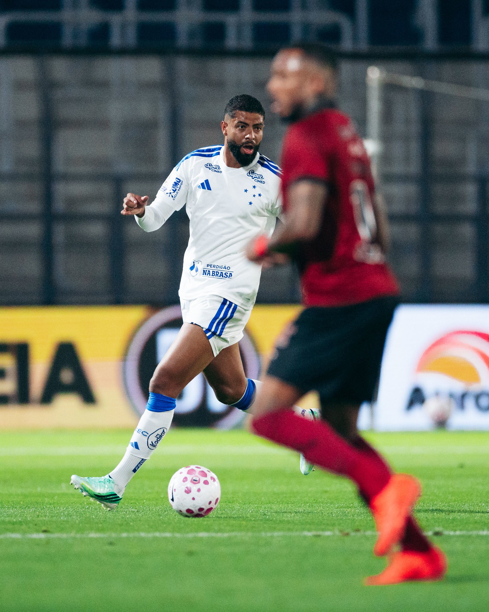 1 de 6 Bolas paradas e recomposições débeis tiram Cruzeiro da zona da Libertadores